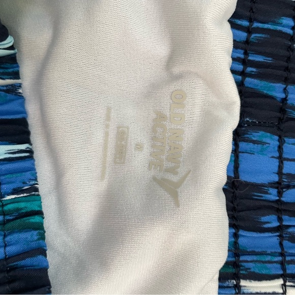 Old navy active shorts two pack - Picture 3 of 3